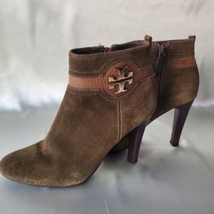 Tory Burch Olive Suede Booties Sz 8.5